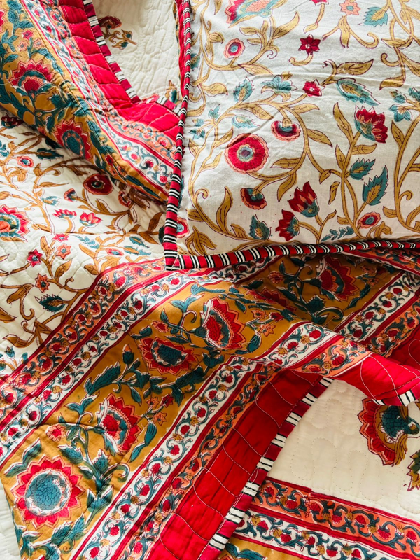 Handblocked Printed Quilted Bedcover with 2 Quilted Pillow Covers 